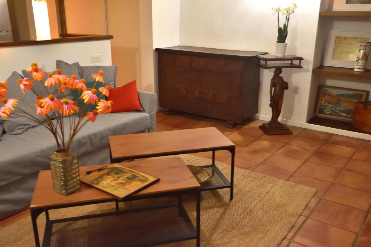 Apartment 33 On The Old Historic Senate Square 尼斯 外观 照片